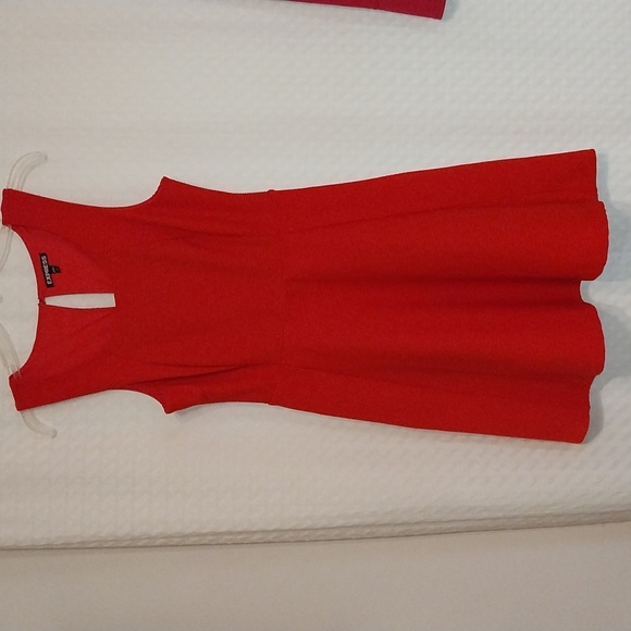 Express Dresses & Skirts - Express sleeveless dress lined red size S